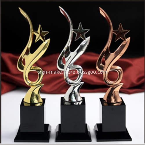 Custom Corporate Crystal Trophy Awards